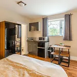 Gasthuis - With Free Car Parking Onsite 3*