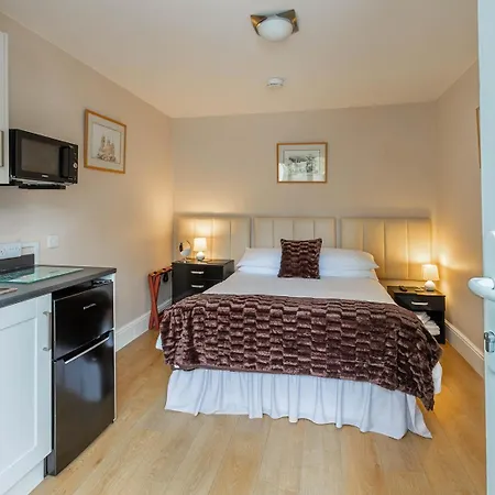 - With Free Car Parking Onsite *