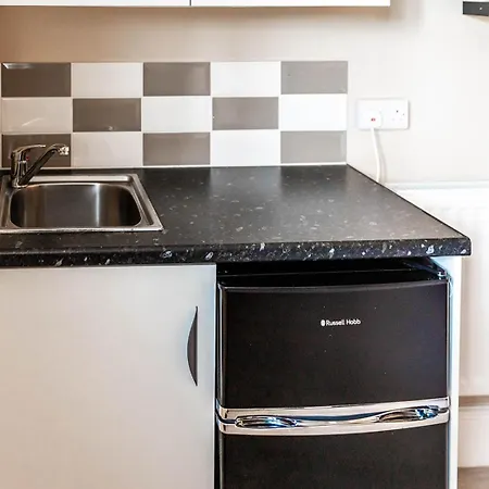 - With Free Car Parking Onsite * Windermere