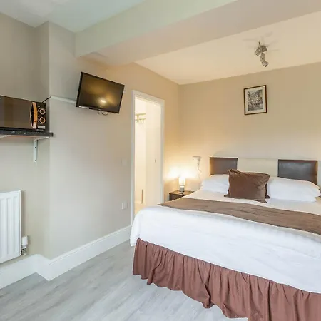 Windermere Studio Rooms - With Free Car Parking Onsite