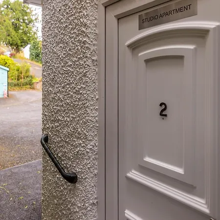 Konukevi Windermere Studio Rooms - With Free Car Parking Onsite