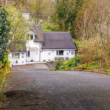 Konukevi Windermere Studio Rooms - With Free Car Parking Onsite