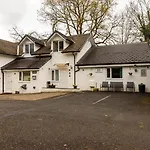 - With Free Car Parking Onsite Guest house 3*